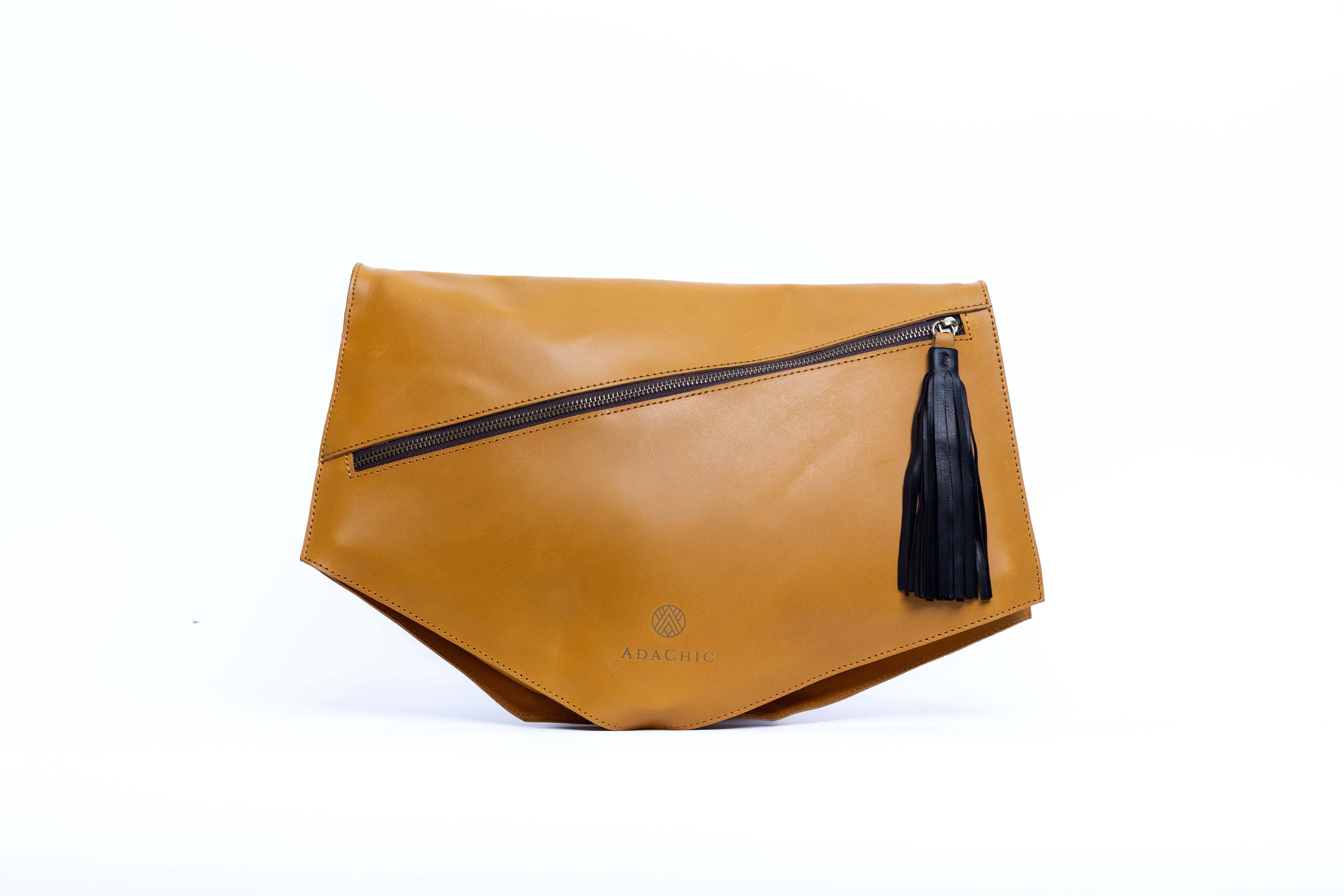 Ada Geometric Clutch